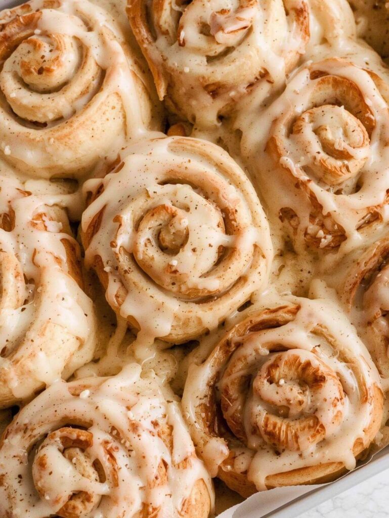Christmas Cinnamon Rolls 5